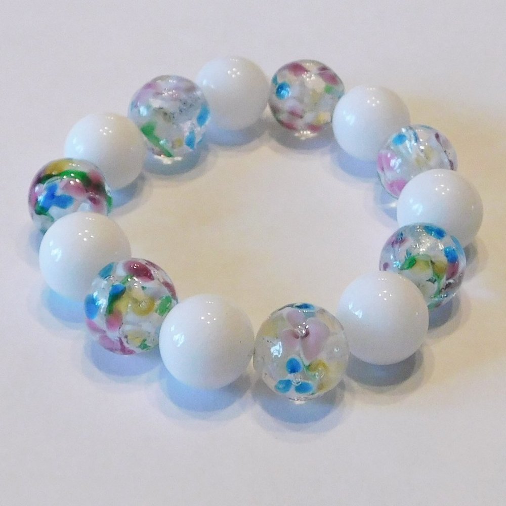 Handmade White & Floral Glass Beaded Stretch Bracelet - 6.25"